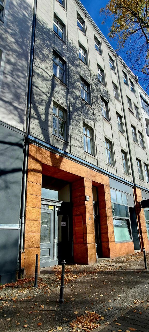 . 2-room apartment near Potsdamer Platz, self-use possible from 2027