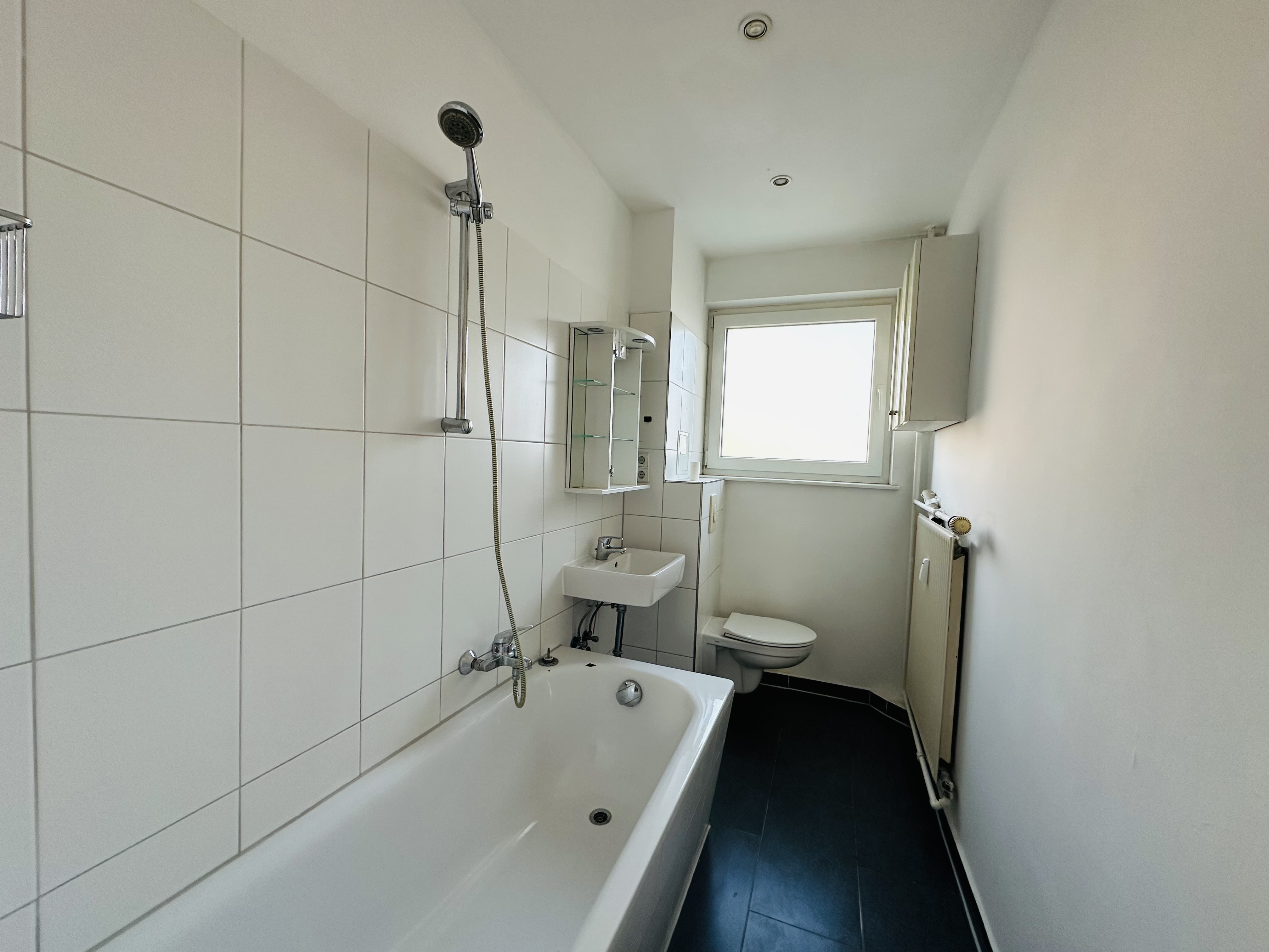 3-room apartment on the first floor in a central location in Moabit - ideal for owner-occupation - Photo 2