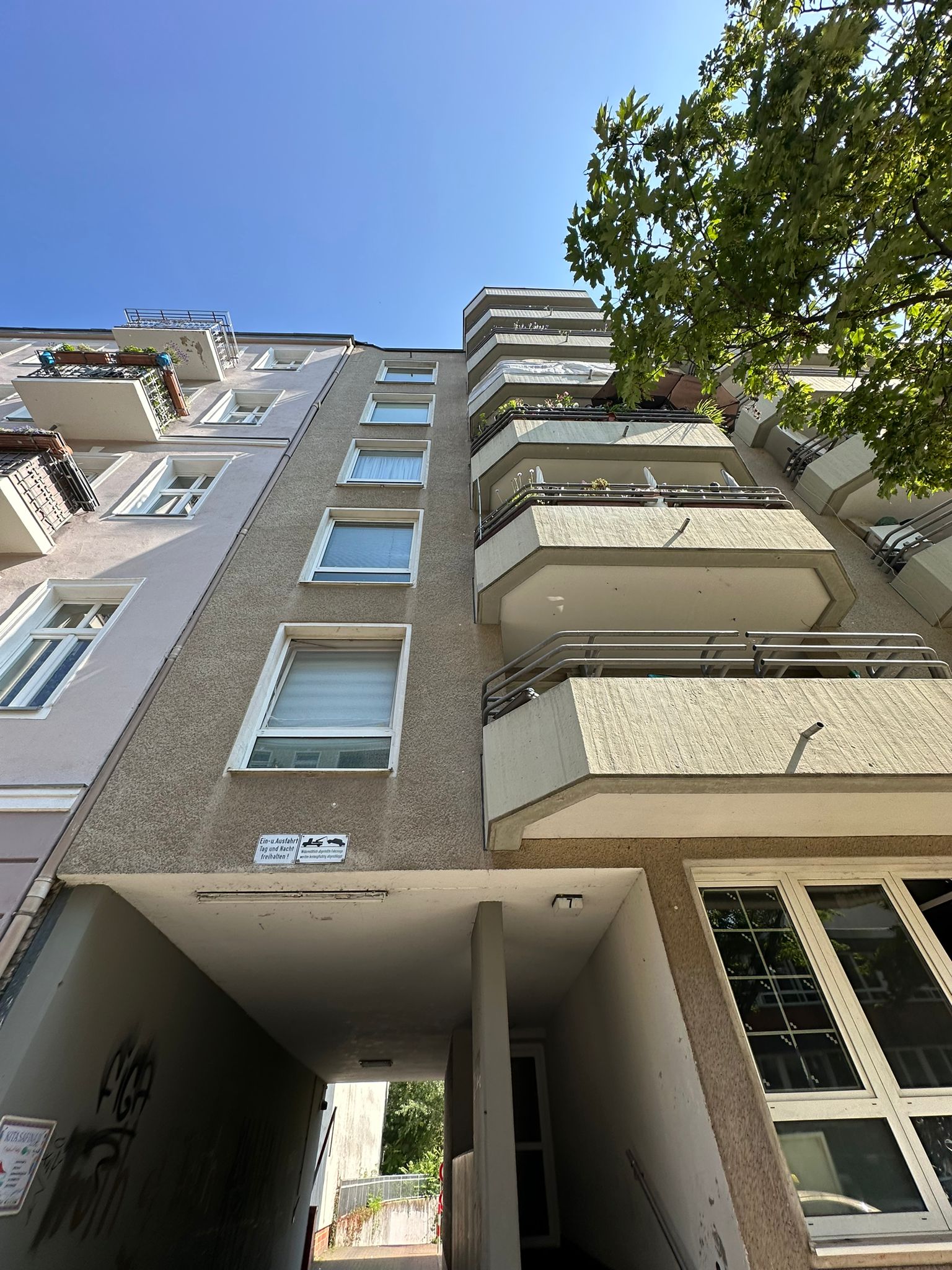 3-room apartment with south-facing balcony in a quiet location in Moabit - ideal for owner-occupiers or investors - Photo 15