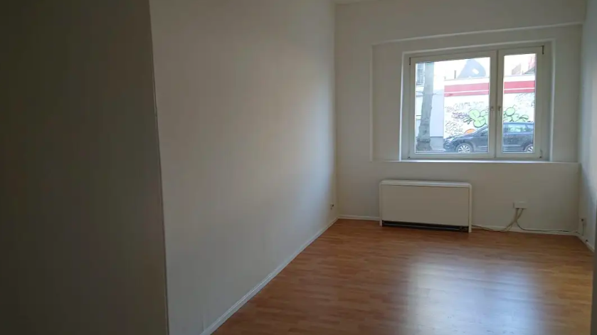 Renovierte 2-Zimmer-Wohnung - Hansastraße, Wedding - Photo 2