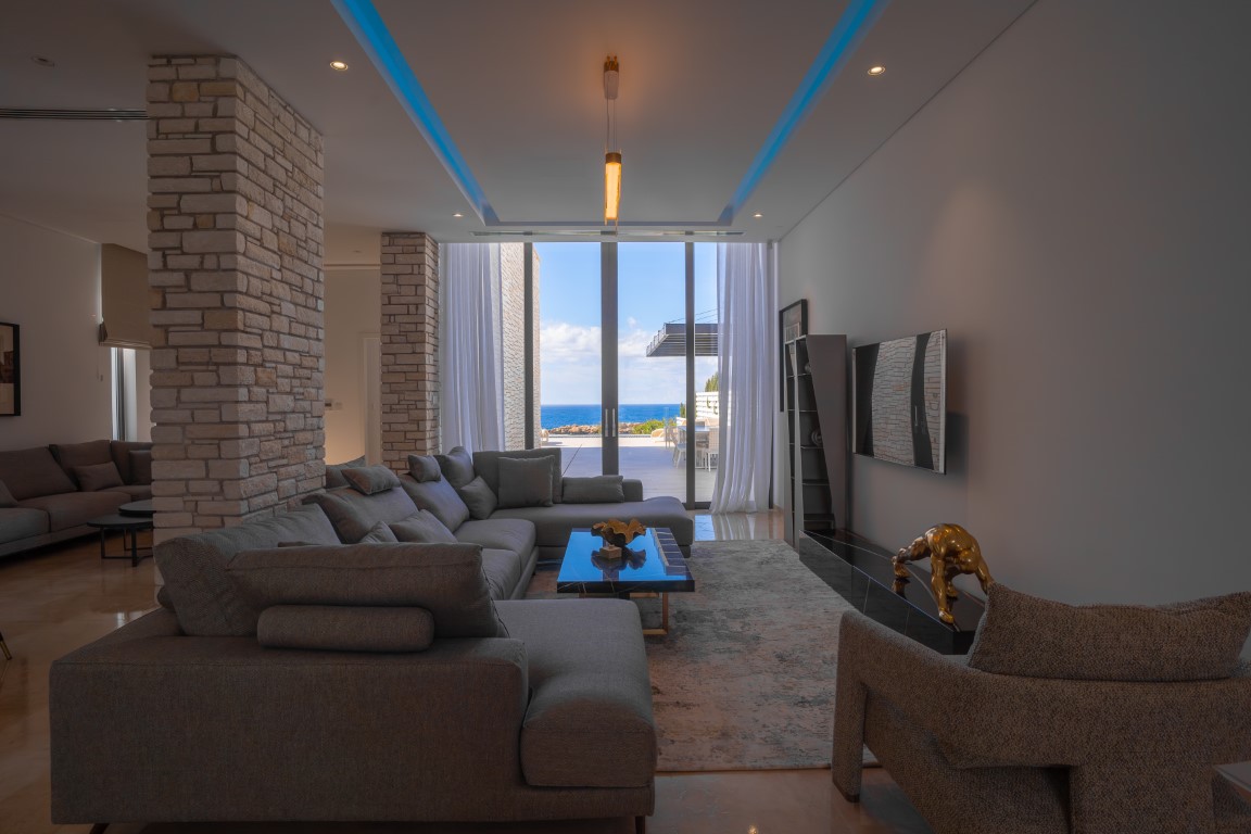 5-Bedroom Villa – 3rd Row, Cap St Georges Resort by Korantina - Photo 3