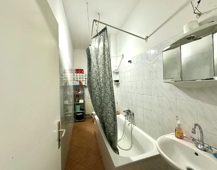 Attractive old apartment on the first floor - owner-occupation possible - Photo 8