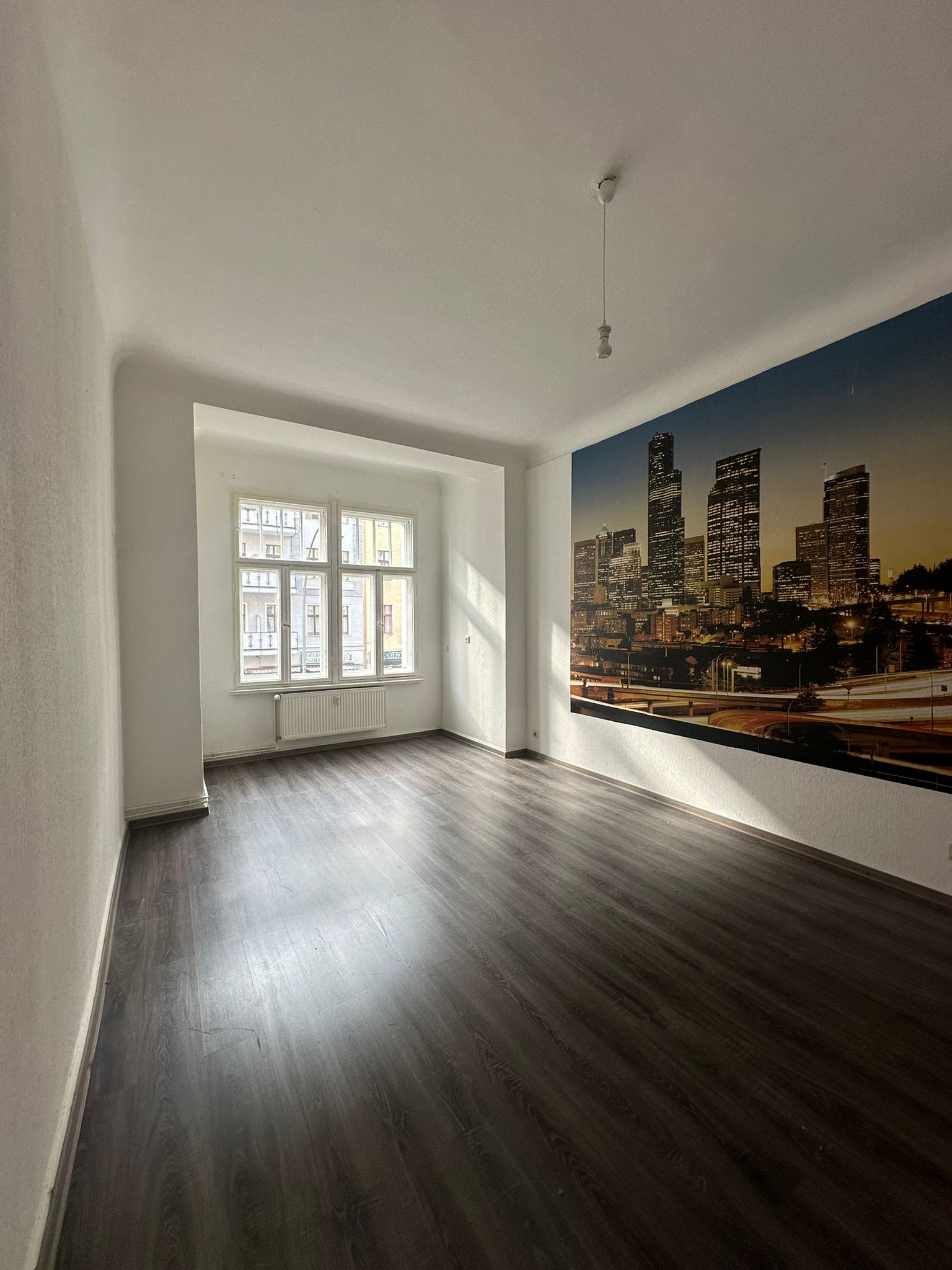 Available - Spacious 4-room apartment in Moabit