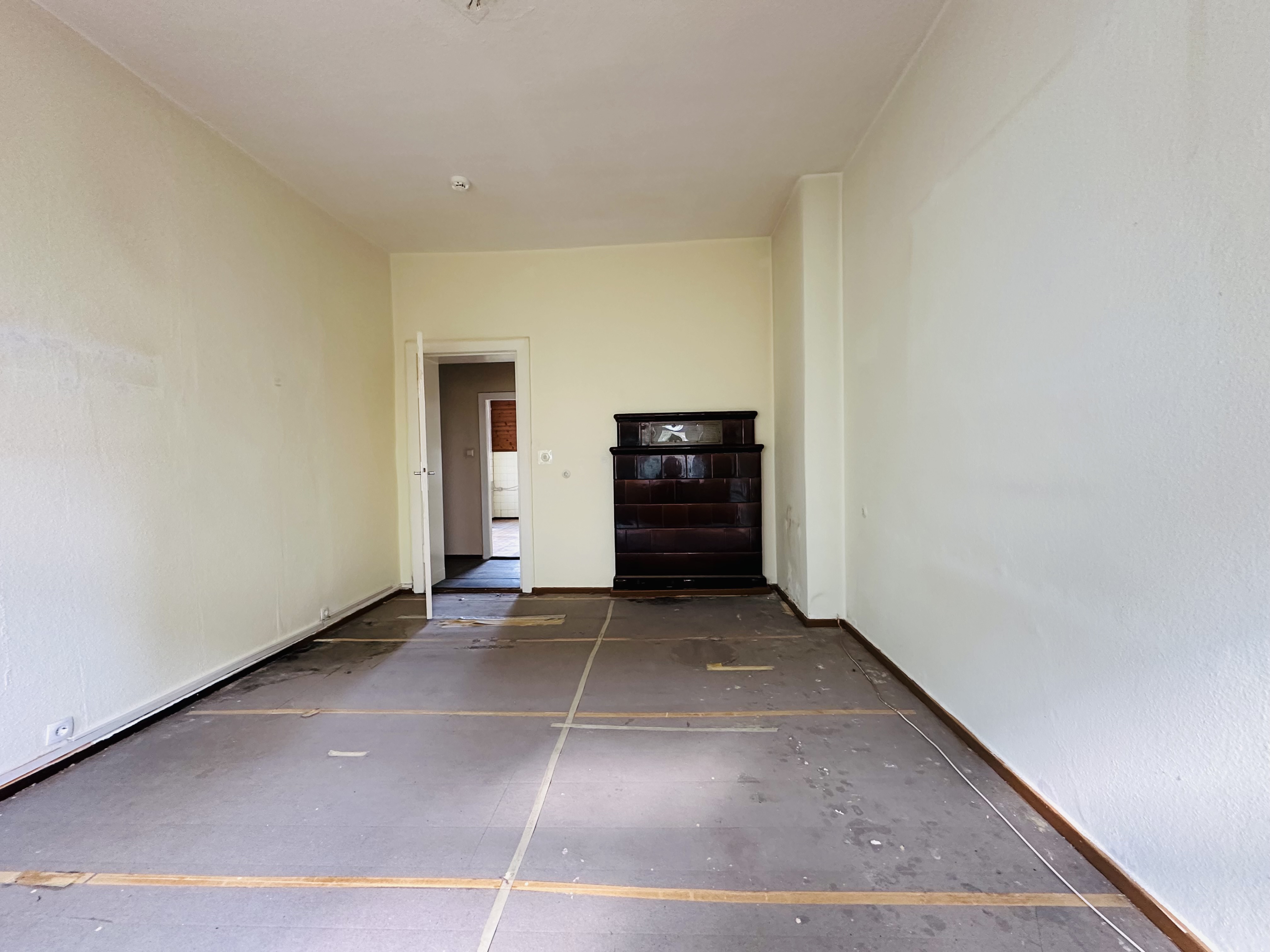 Available 3-room apartment in an old building in Neukölln - 1st floor - 80.10 m² - Photo 5