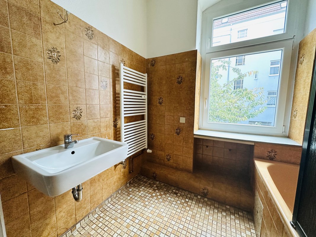 Available 3-room apartment in an old building in Neukölln - 1st floor - 80.10 m² - Photo 7