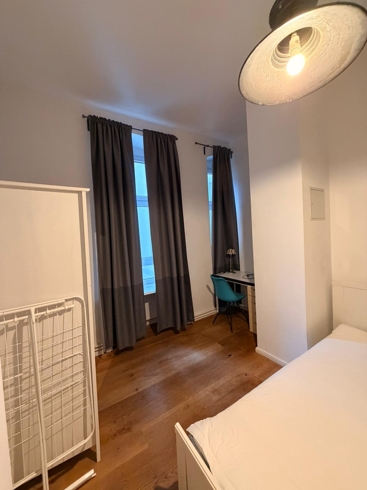 Charmante 4-Zimmer-Altbauwohnung mit Loggia in Moabit Bezugsfreie - Photo 12