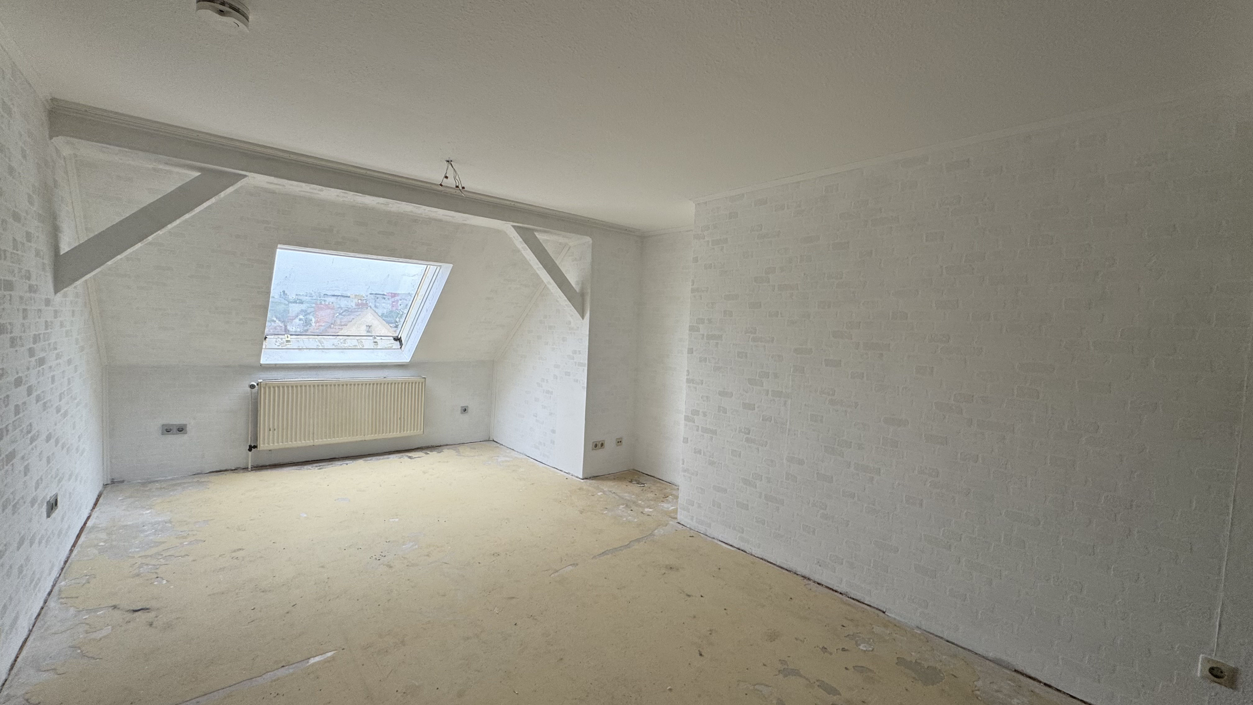 Charmante Dachgeschosswohnung in Berlin-Reinickendorf BEZUGSFREI! - Photo 10