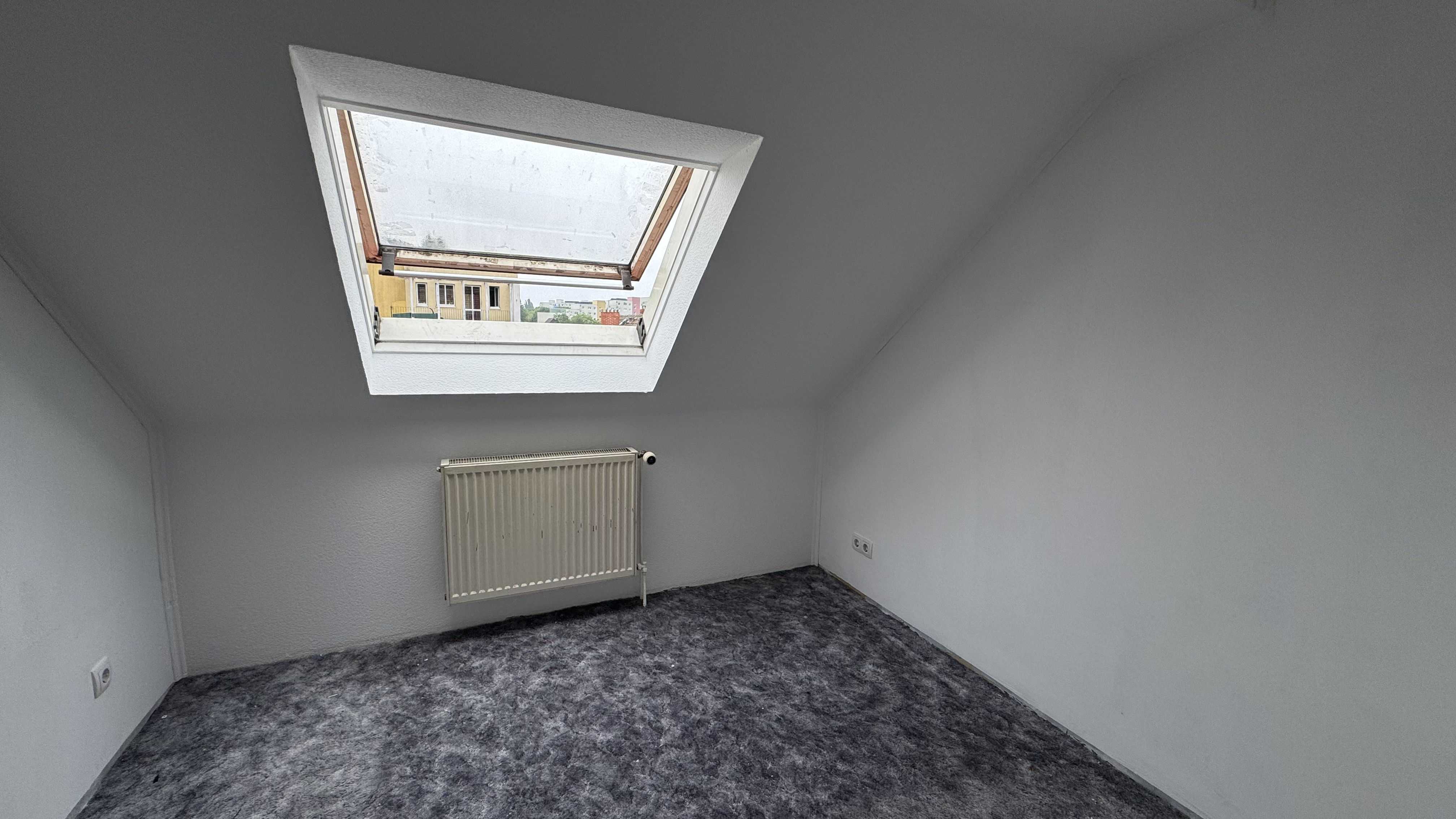 Charmante Dachgeschosswohnung in Berlin-Reinickendorf BEZUGSFREI! - Photo 16