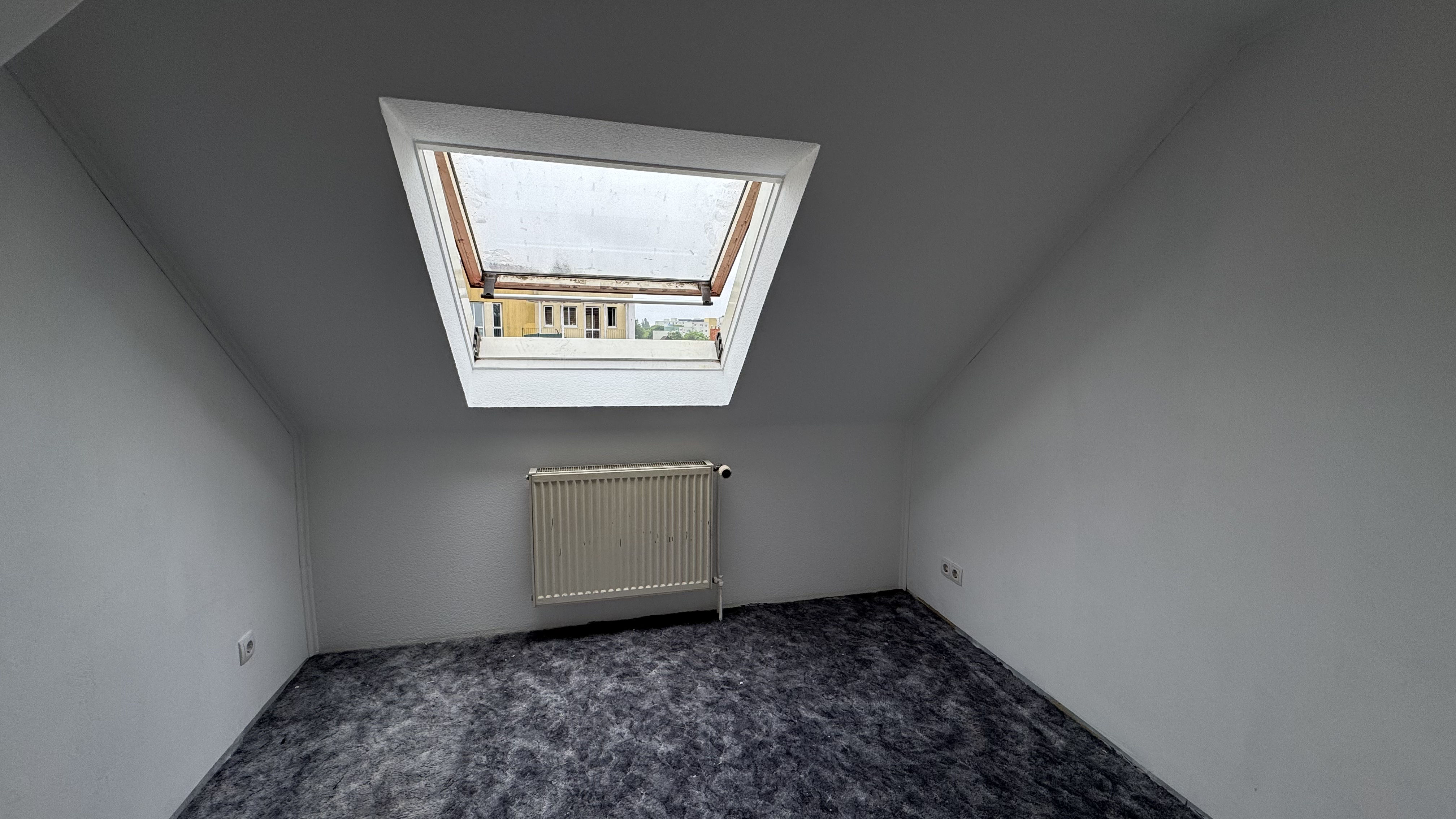 Charmante Dachgeschosswohnung in Berlin-Reinickendorf BEZUGSFREI! - Photo 17