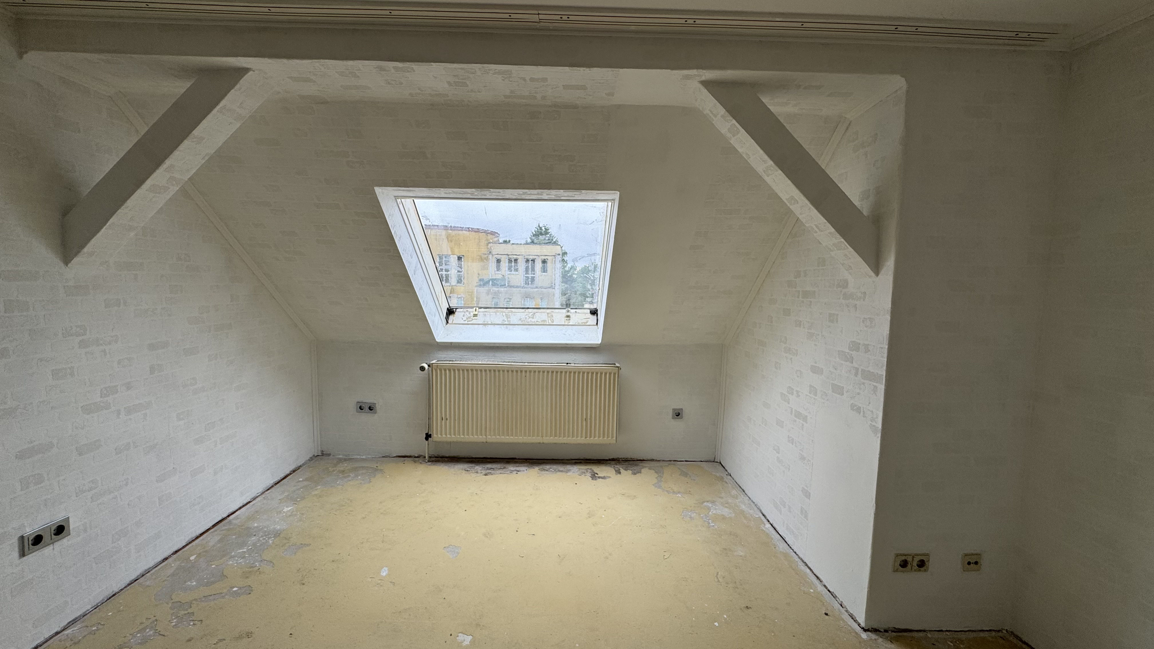 Charmante Dachgeschosswohnung in Berlin-Reinickendorf BEZUGSFREI! - Photo 9