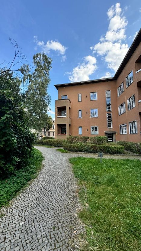 Charming 1-Room Altbau Apartment with Balcony near Schäfersee