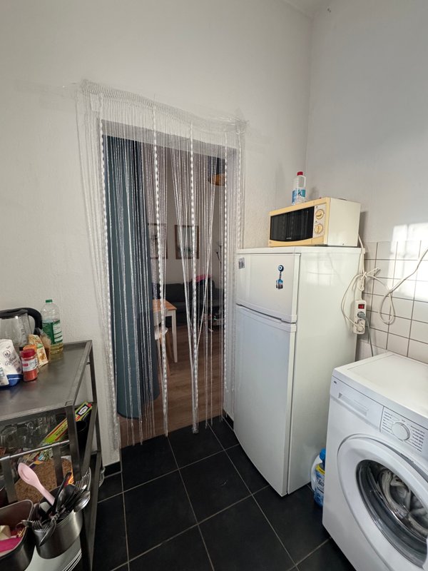 Charming Studio Apartment in a Quiet Courtyard! - Photo 6