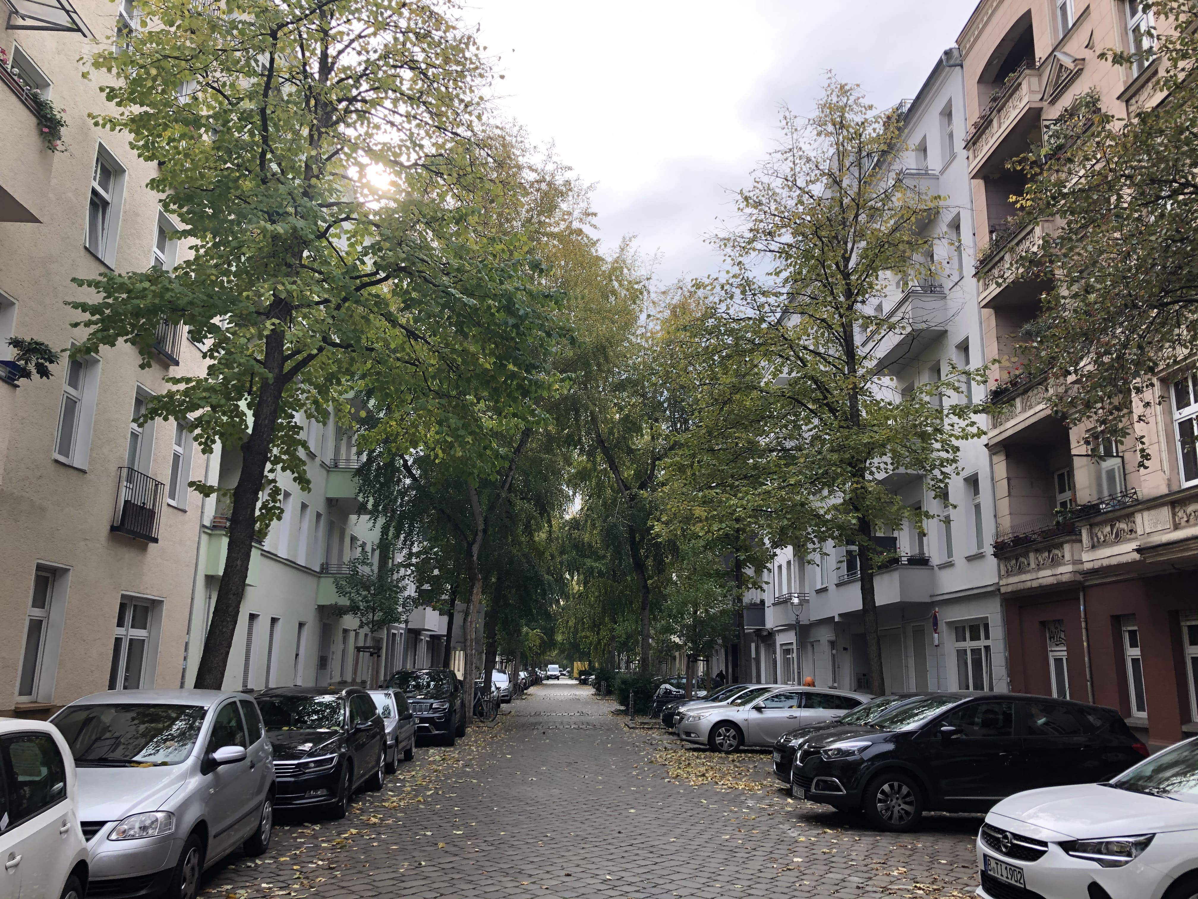 Furnished 1.5-Room Apartment – Oldenburger Straße, Moabit - Video
