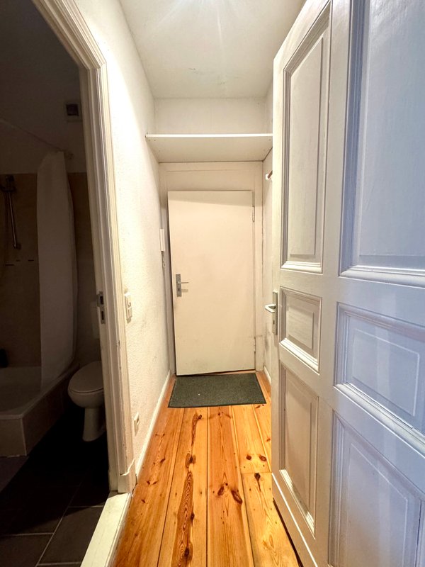 Rented studio with balcony in quiet courtyard – no blocking period! - Photo 8