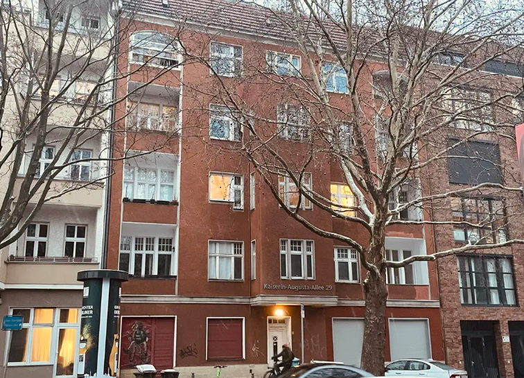 Rented 2-room apartment in an old building - *own use from 2031*