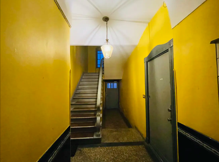 Rented 2-room apartment in an old building - *own use from 2031* - Photo 3